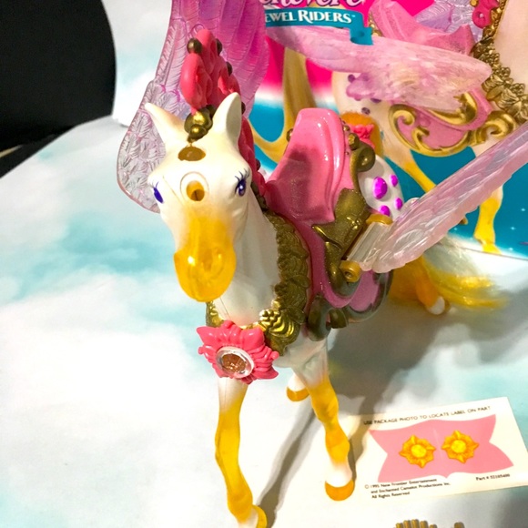 PRINCESS GWENEVERE & THE JEWEL RIDERS UNICORN -BOX - Picture 9 of 16